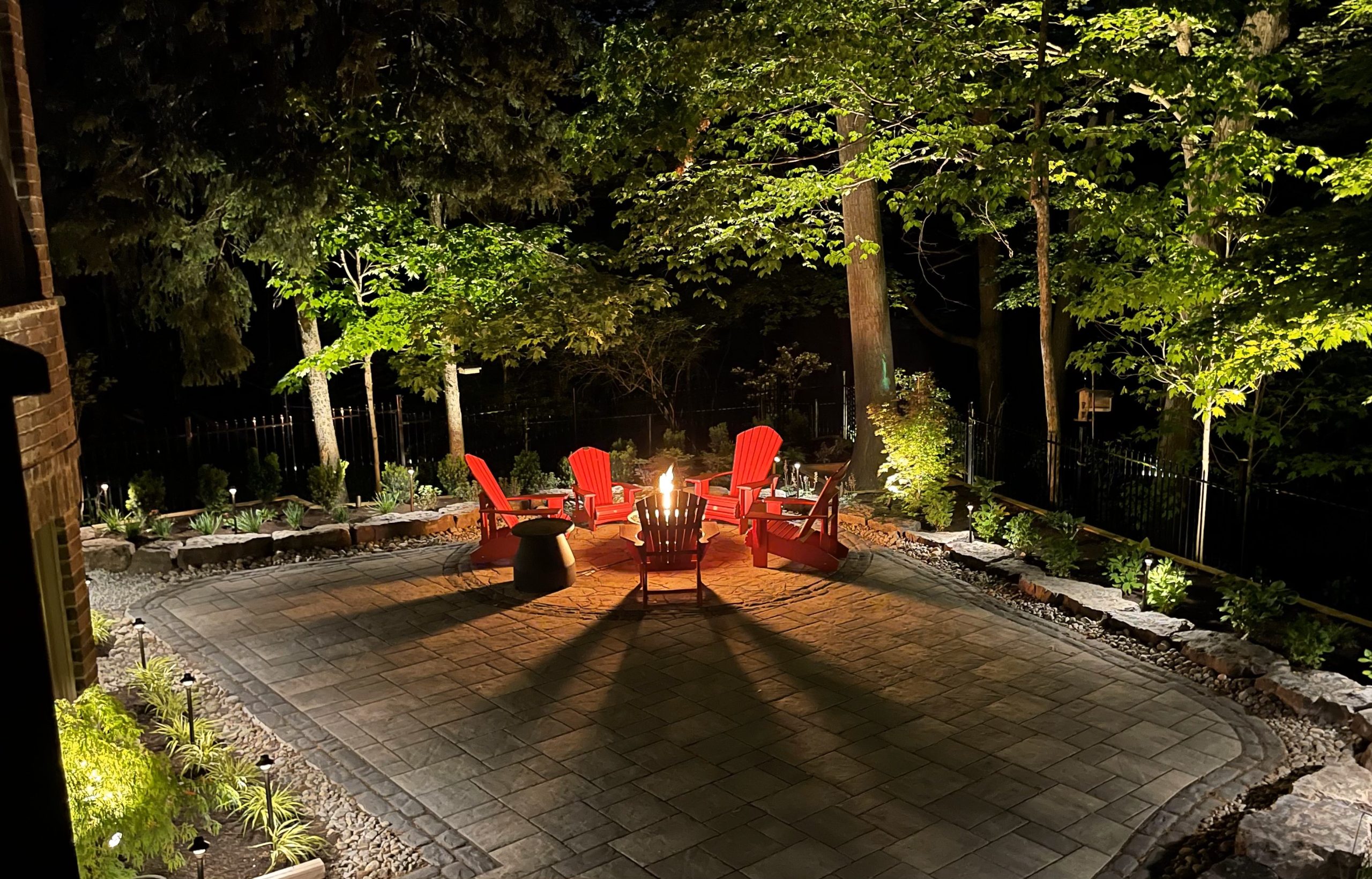 interlocking-backyard-firepit-groundscape